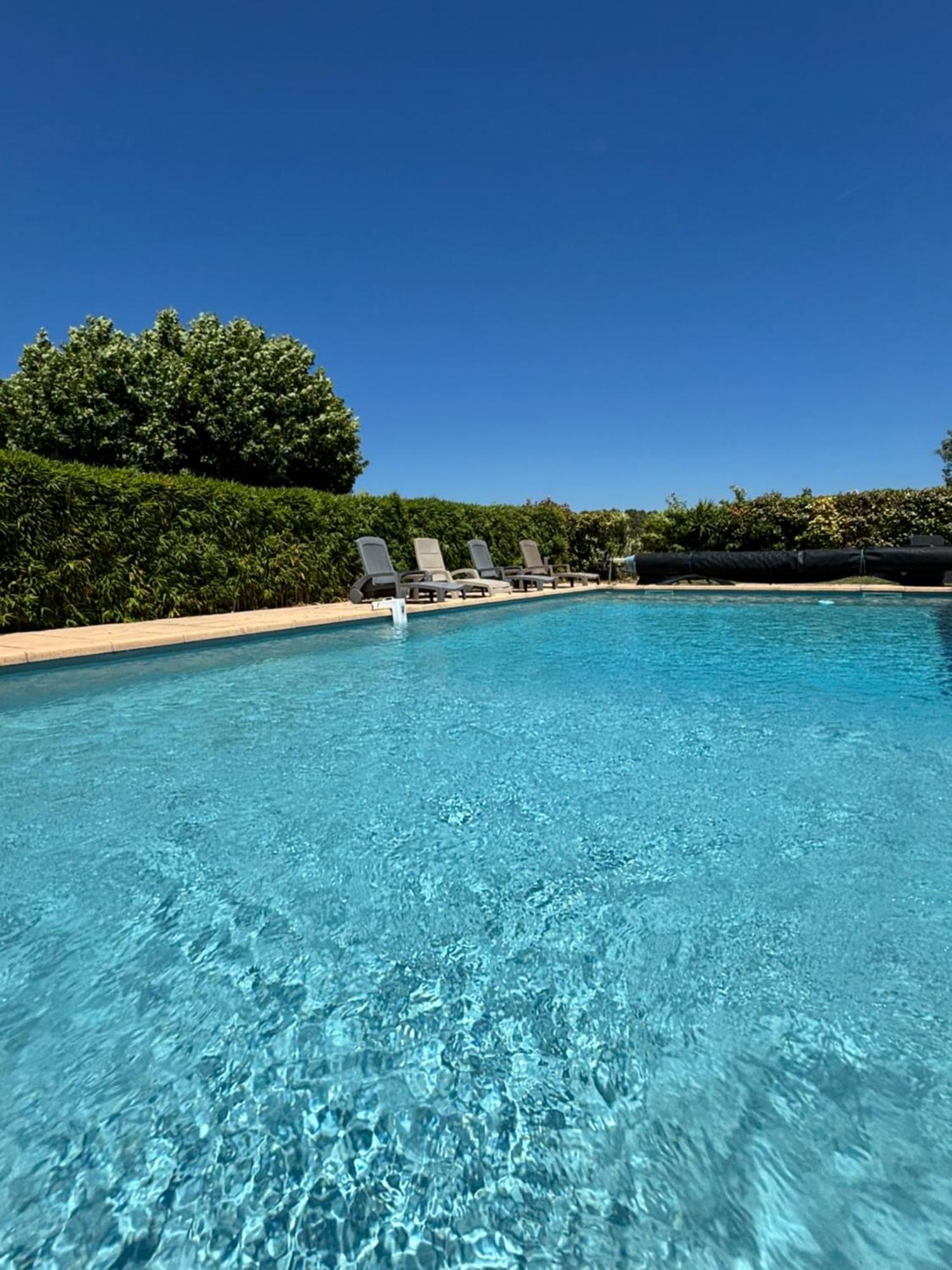 Appart. 4 Pers A 6 Kms De Cassis Avec Acces Piscine Roquefort-la-Bédoule Eksteriør bilde